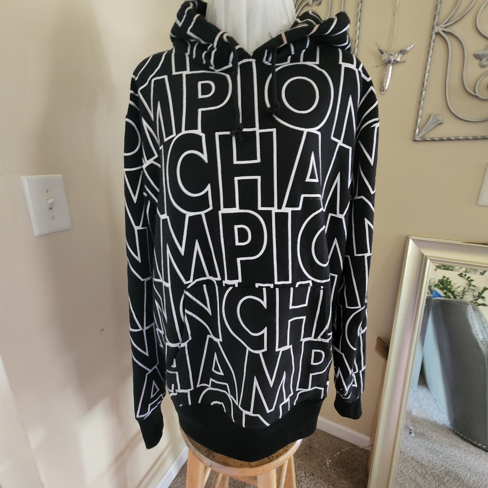Hoodie ( This Is Universal) Man Or Woman